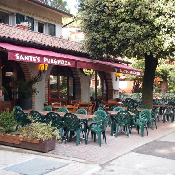 Pizzeria Sante’s Pub