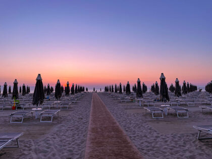 Alba in spiaggia