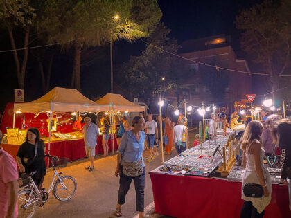 mercatini serali Marina Romea